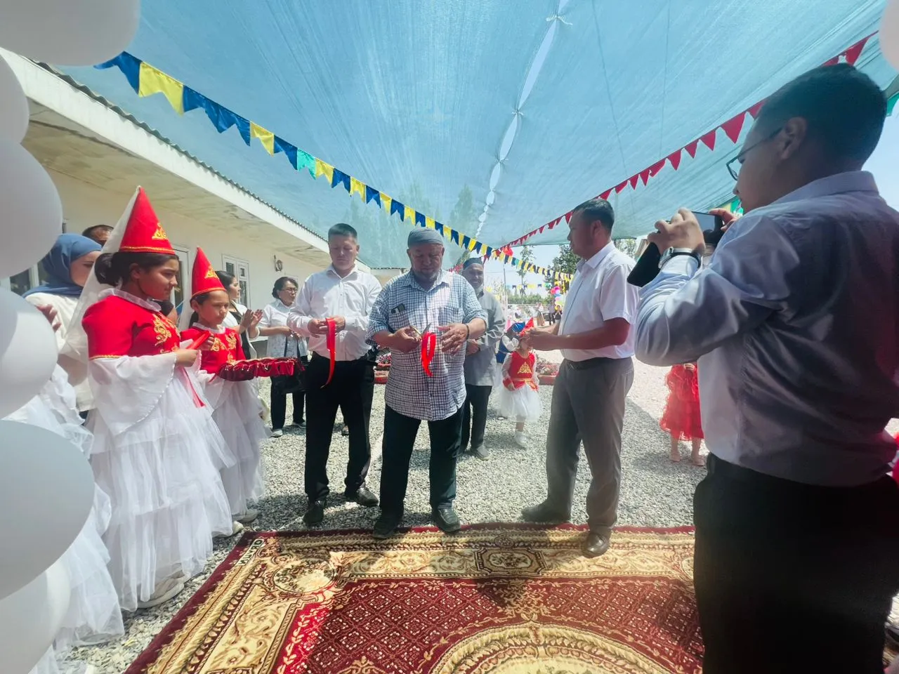 А.Масалиев айыл аймагындагы Ташкакыр айылында "Келечек үчүн билим" 500 бала бакча долбоорунун алкагында бала бакчанын ачылуу аземи болуп өттү.