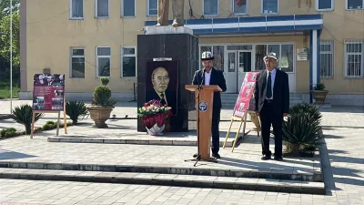 Кыргызстандагы белгилүү мамлекеттик ишмер-Кыргыз Республикасынын Эл баатыры Абсамат Масалиевдин туулган күнүнө карата эскерүү иш-чарасы уюштурулуп өткөрүлдү Кыргызстандагы белгилүү мамлекеттик ишмер-Кыргыз Республикасынын Эл баатыры Абсамат Масалиевдин туулган күнүнө карата эскерүү иш-чарасы уюштурулуп өткөрүлдү